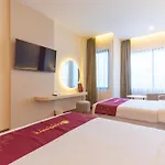 Reddoorz Premium Near Paris Van Java Mall