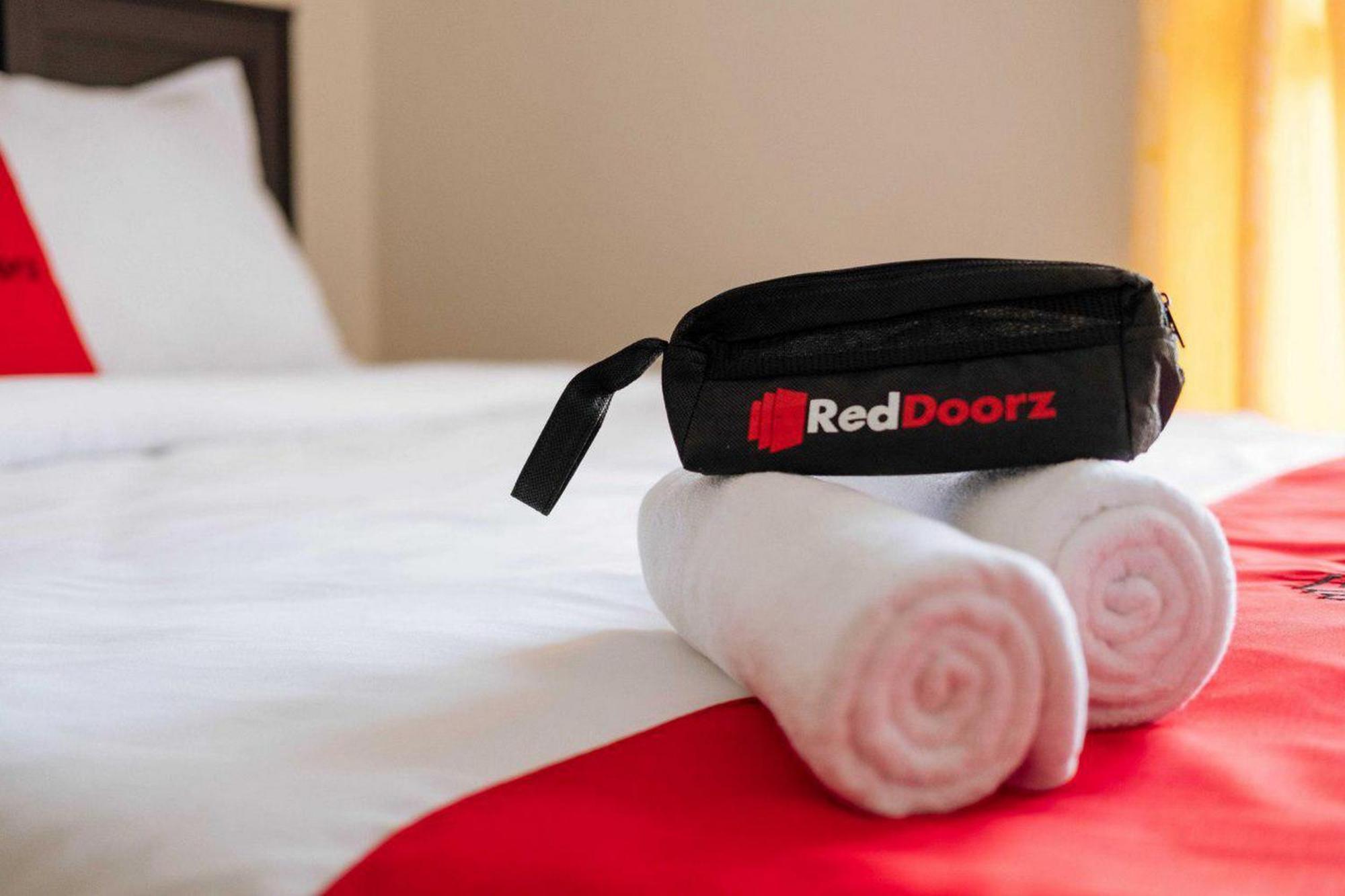 Reddoorz Premium Near Paris Mall Hotel Bandung