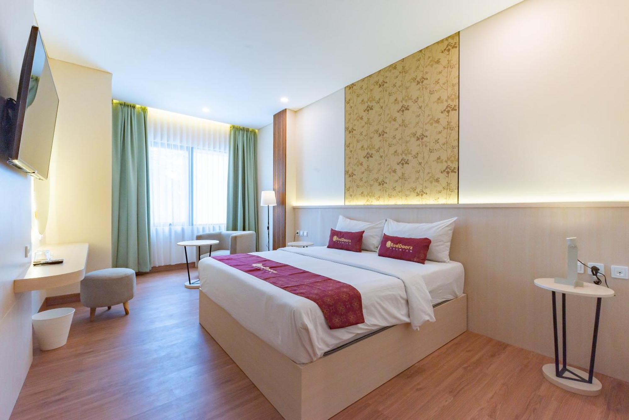 Reddoorz Premium Near Paris Mall Bandung